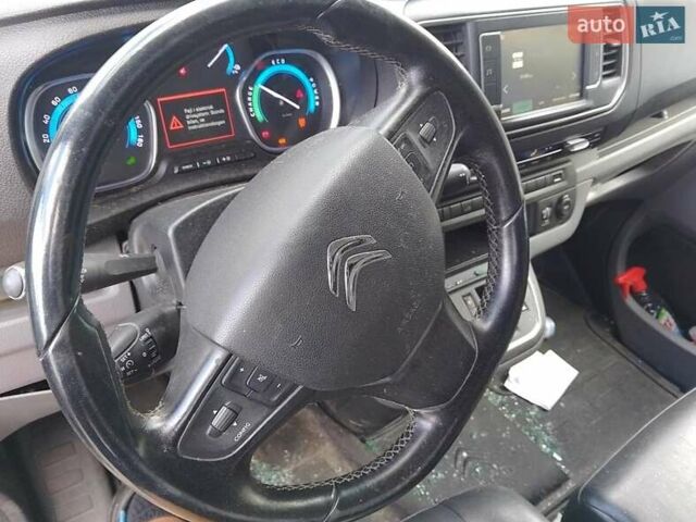 Серый Ситроен e-Jumpy, объемом двигателя 0 л и пробегом 119 тыс. км за 11700 $, фото 3 на Automoto.ua