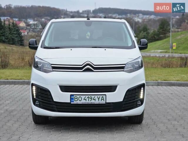 Белый Ситроен e-Space Tourer, объемом двигателя 0 л и пробегом 16 тыс. км за 33999 $, фото 2 на Automoto.ua