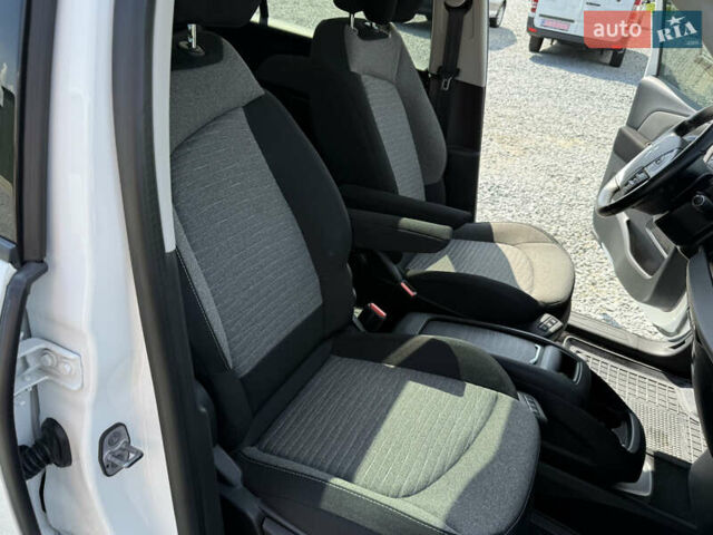 Ситроен Grand C4 SpaceToure 2019 в Дубно на Automoto.ua Белый Ситроен Grand C4 SpaceToure, объемом двигателя 2 л и пробегом 112 тыс. км за 18999 $, фото 31 на Automoto.ua
