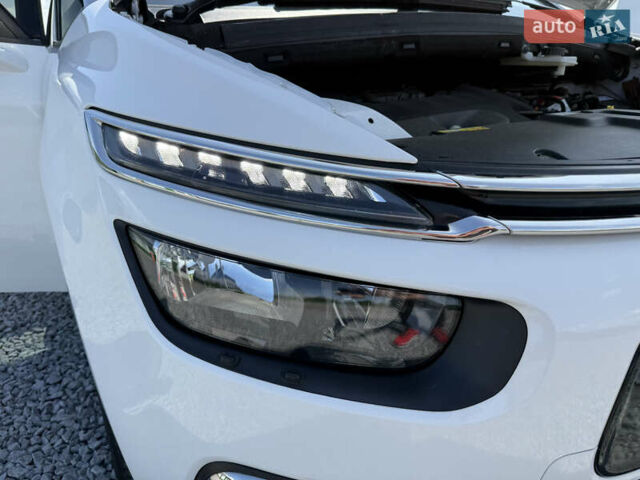 Ситроен Grand C4 SpaceToure 2019 в Дубно на Automoto.ua Белый Ситроен Grand C4 SpaceToure, объемом двигателя 2 л и пробегом 112 тыс. км за 18999 $, фото 48 на Automoto.ua