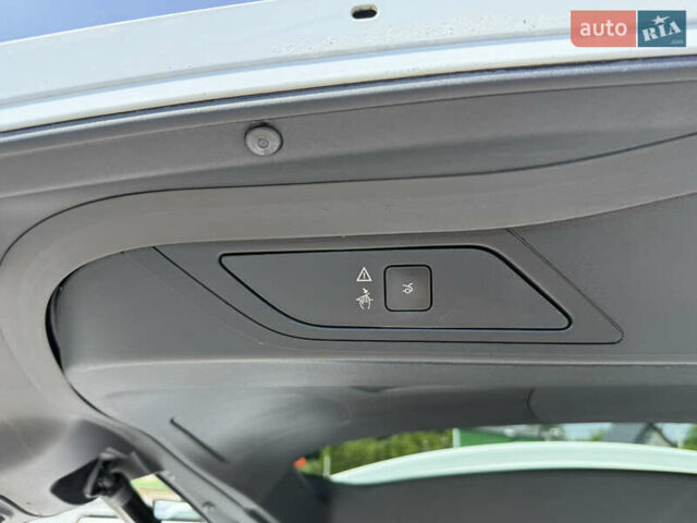 Ситроен Grand C4 SpaceToure 2019 в Дубно на Automoto.ua Белый Ситроен Grand C4 SpaceToure, объемом двигателя 2 л и пробегом 112 тыс. км за 18999 $, фото 37 на Automoto.ua