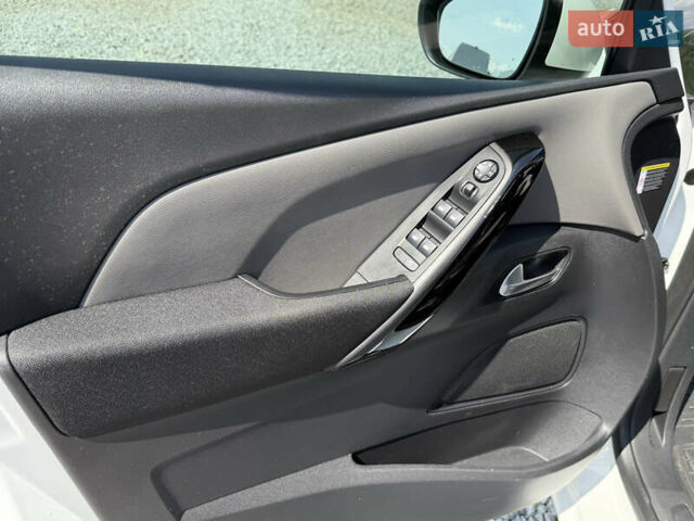 Ситроен Grand C4 SpaceToure 2019 в Дубно на Automoto.ua Белый Ситроен Grand C4 SpaceToure, объемом двигателя 2 л и пробегом 112 тыс. км за 18999 $, фото 43 на Automoto.ua