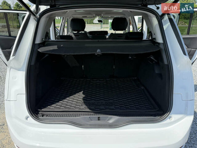 Ситроен Grand C4 SpaceToure 2019 в Дубно на Automoto.ua Белый Ситроен Grand C4 SpaceToure, объемом двигателя 2 л и пробегом 112 тыс. км за 18999 $, фото 38 на Automoto.ua