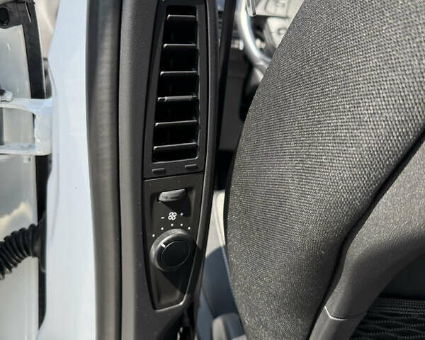 Ситроен Grand C4 SpaceToure 2019 в Дубно на Automoto.ua Белый Ситроен Grand C4 SpaceToure, объемом двигателя 2 л и пробегом 112 тыс. км за 18999 $, фото 35 на Automoto.ua