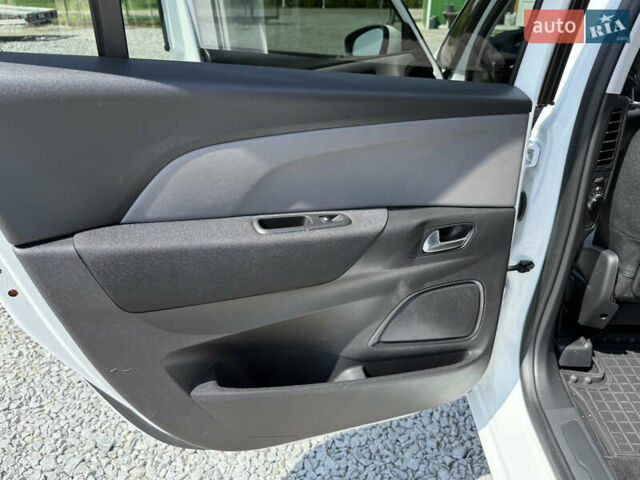 Ситроен Grand C4 SpaceToure 2019 в Дубно на Automoto.ua Белый Ситроен Grand C4 SpaceToure, объемом двигателя 2 л и пробегом 112 тыс. км за 18999 $, фото 42 на Automoto.ua