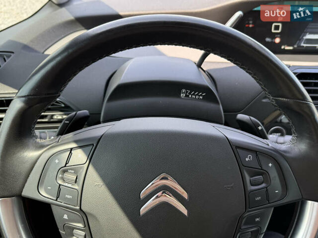 Ситроен Grand C4 SpaceToure 2019 в Дубно на Automoto.ua Белый Ситроен Grand C4 SpaceToure, объемом двигателя 2 л и пробегом 112 тыс. км за 18999 $, фото 26 на Automoto.ua