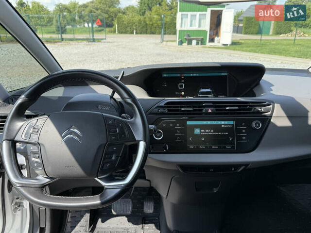 Белый Ситроен Grand C4 SpaceToure, объемом двигателя 2 л и пробегом 115 тыс. км за 17999 $, фото 16 на Automoto.ua