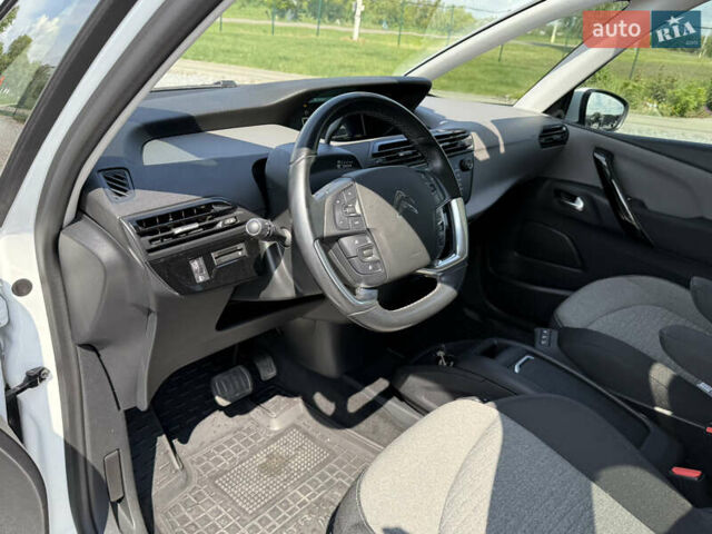 Ситроен Grand C4 SpaceToure 2019 в Дубно на Automoto.ua Белый Ситроен Grand C4 SpaceToure, объемом двигателя 2 л и пробегом 112 тыс. км за 18999 $, фото 14 на Automoto.ua