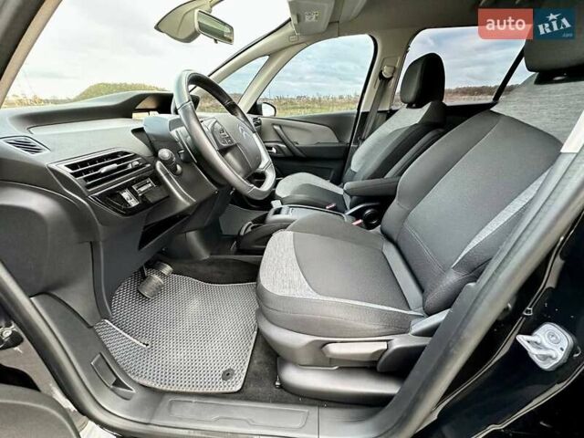 Черный Ситроен Grand C4 SpaceToure, объемом двигателя 2 л и пробегом 190 тыс. км за 15000 $, фото 15 на Automoto.ua