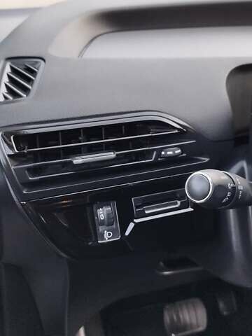 Ситроен Grand C4 SpaceToure 2019 в Львове на Automoto.ua Серый Ситроен Grand C4 SpaceToure, объемом двигателя 1.5 л и пробегом 137 тыс. км за 18000 $, фото 42 на Automoto.ua