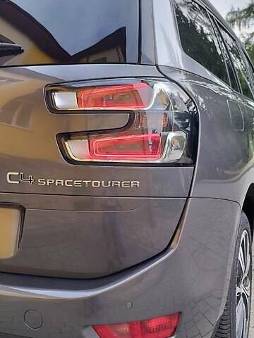 Ситроен Grand C4 SpaceToure 2019 в Львове на Automoto.ua Серый Ситроен Grand C4 SpaceToure, объемом двигателя 1.5 л и пробегом 137 тыс. км за 18000 $, фото 8 на Automoto.ua