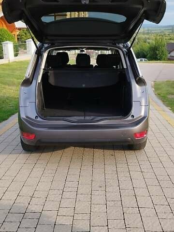 Ситроен Grand C4 SpaceToure 2019 в Львове на Automoto.ua Серый Ситроен Grand C4 SpaceToure, объемом двигателя 1.5 л и пробегом 137 тыс. км за 18000 $, фото 32 на Automoto.ua