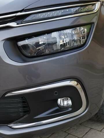 Ситроен Grand C4 SpaceToure 2019 в Львове на Automoto.ua Серый Ситроен Grand C4 SpaceToure, объемом двигателя 1.5 л и пробегом 137 тыс. км за 18000 $, фото 13 на Automoto.ua