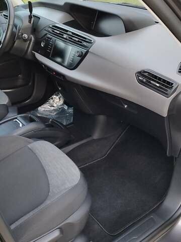 Ситроен Grand C4 SpaceToure 2019 в Львове на Automoto.ua Серый Ситроен Grand C4 SpaceToure, объемом двигателя 1.5 л и пробегом 137 тыс. км за 18000 $, фото 61 на Automoto.ua