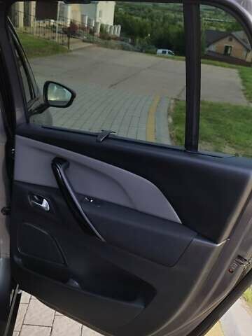 Ситроен Grand C4 SpaceToure 2019 в Львове на Automoto.ua Серый Ситроен Grand C4 SpaceToure, объемом двигателя 1.5 л и пробегом 137 тыс. км за 18000 $, фото 76 на Automoto.ua