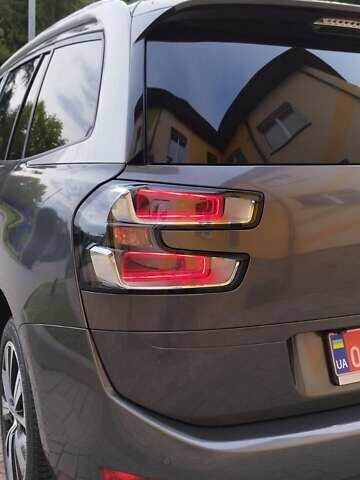 Ситроен Grand C4 SpaceToure 2019 в Львове на Automoto.ua Серый Ситроен Grand C4 SpaceToure, объемом двигателя 1.5 л и пробегом 137 тыс. км за 18000 $, фото 9 на Automoto.ua