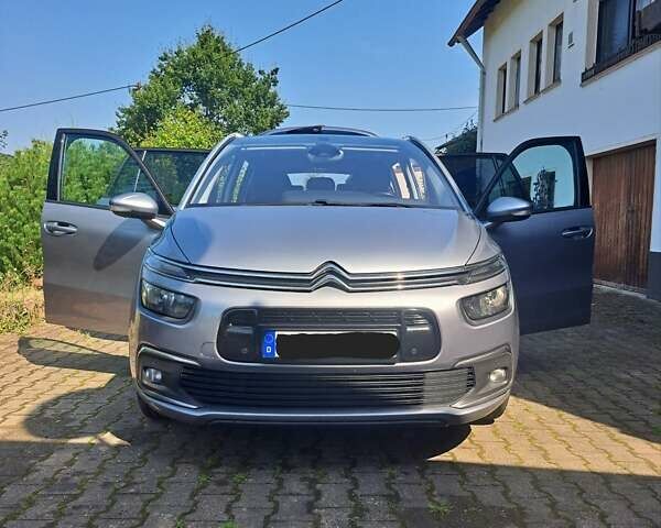 Серый Ситроен Grand C4 SpaceToure, объемом двигателя 1.5 л и пробегом 198 тыс. км за 10800 $, фото 33 на Automoto.ua