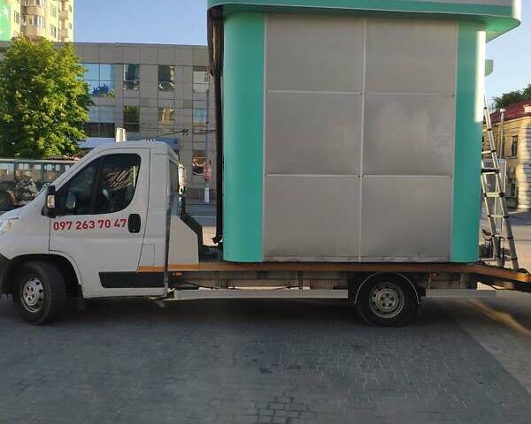 Белый Ситроен Jumper, объемом двигателя 2.2 л и пробегом 135 тыс. км за 15700 $, фото 2 на Automoto.ua