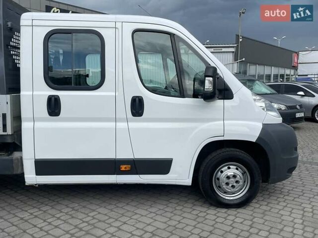 Белый Ситроен Jumper, объемом двигателя 2.2 л и пробегом 220 тыс. км за 14450 $, фото 4 на Automoto.ua