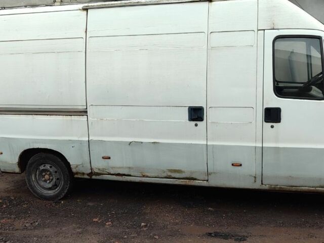 Белый Ситроен Jumper, объемом двигателя 2.4 л и пробегом 488 тыс. км за 2500 $, фото 2 на Automoto.ua