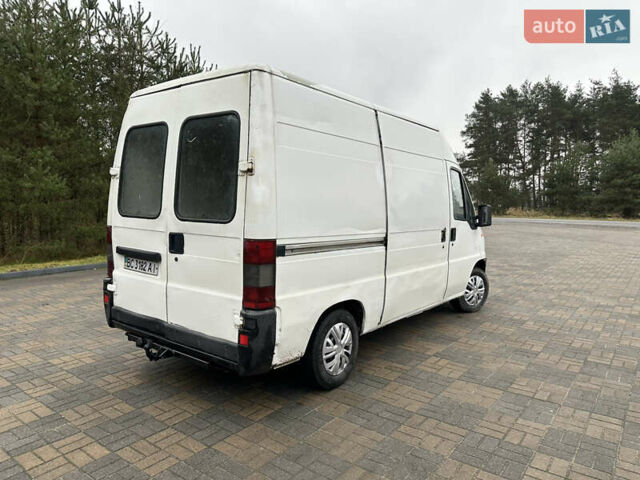 Белый Ситроен Jumper, объемом двигателя 2.5 л и пробегом 299 тыс. км за 2500 $, фото 4 на Automoto.ua