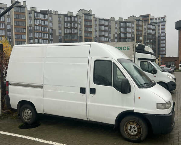 Белый Ситроен Jumper, объемом двигателя 2.45 л и пробегом 200 тыс. км за 3000 $, фото 2 на Automoto.ua