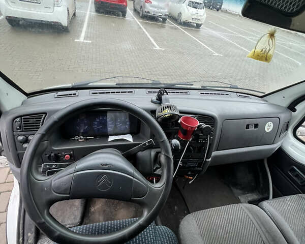 Белый Ситроен Jumper, объемом двигателя 2.45 л и пробегом 200 тыс. км за 3000 $, фото 6 на Automoto.ua