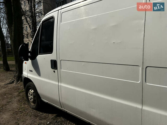 Белый Ситроен Jumper, объемом двигателя 0 л и пробегом 280 тыс. км за 2800 $, фото 3 на Automoto.ua