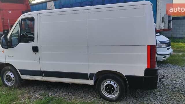 Белый Ситроен Jumper, объемом двигателя 2 л и пробегом 330 тыс. км за 3800 $, фото 2 на Automoto.ua