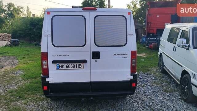 Белый Ситроен Jumper, объемом двигателя 2 л и пробегом 330 тыс. км за 3800 $, фото 4 на Automoto.ua