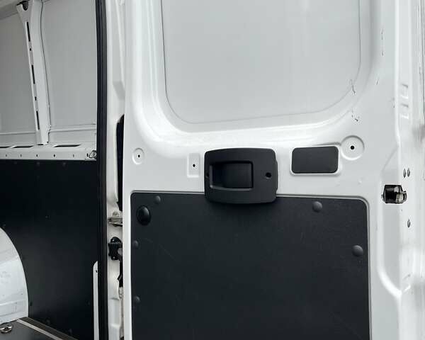 Білий Сітроен Jumper, об'ємом двигуна 2.2 л та пробігом 240 тис. км за 13800 $, фото 8 на Automoto.ua