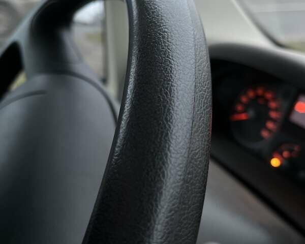 Білий Сітроен Jumper, об'ємом двигуна 2.2 л та пробігом 240 тис. км за 13800 $, фото 6 на Automoto.ua