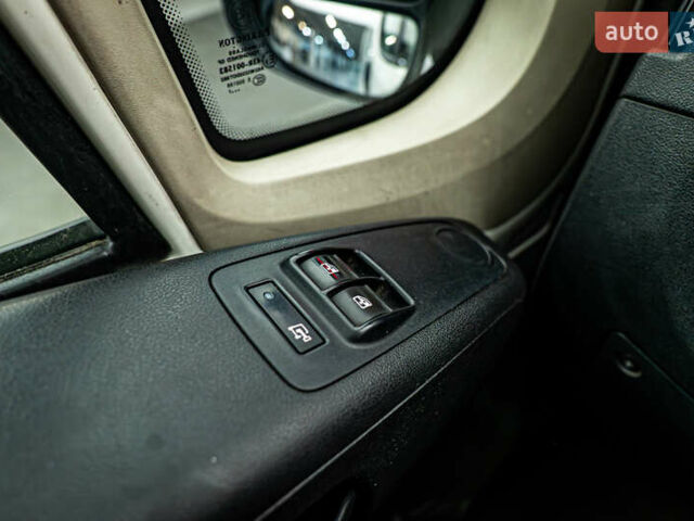 Белый Ситроен Jumper, объемом двигателя 2.2 л и пробегом 350 тыс. км за 9978 $, фото 7 на Automoto.ua