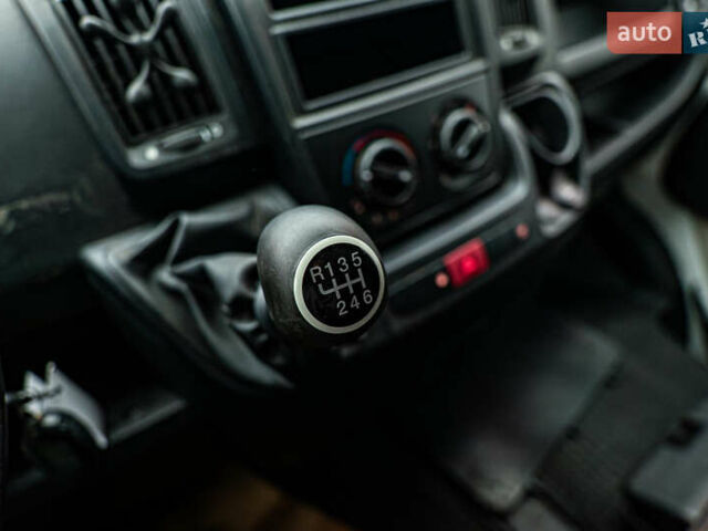 Белый Ситроен Jumper, объемом двигателя 2.2 л и пробегом 467 тыс. км за 7950 $, фото 9 на Automoto.ua