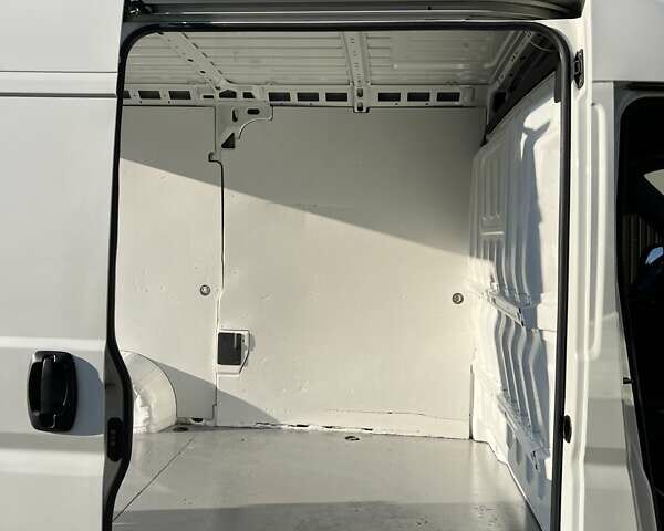 Белый Ситроен Jumper, объемом двигателя 2 л и пробегом 229 тыс. км за 11000 $, фото 10 на Automoto.ua