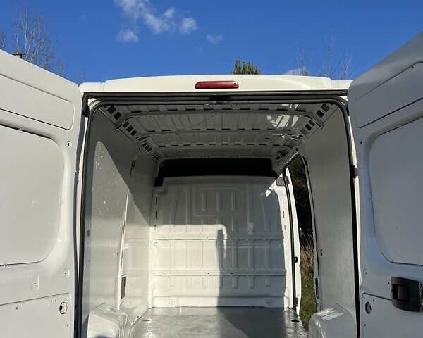 Белый Ситроен Jumper, объемом двигателя 2 л и пробегом 229 тыс. км за 11000 $, фото 9 на Automoto.ua