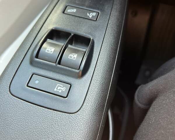 Белый Ситроен Jumper, объемом двигателя 2 л и пробегом 229 тыс. км за 11000 $, фото 19 на Automoto.ua