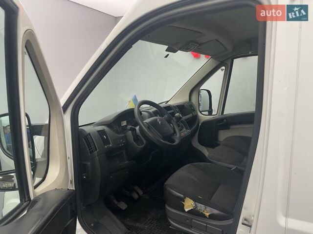 Белый Ситроен Jumper, объемом двигателя 2.2 л и пробегом 535 тыс. км за 8915 $, фото 4 на Automoto.ua