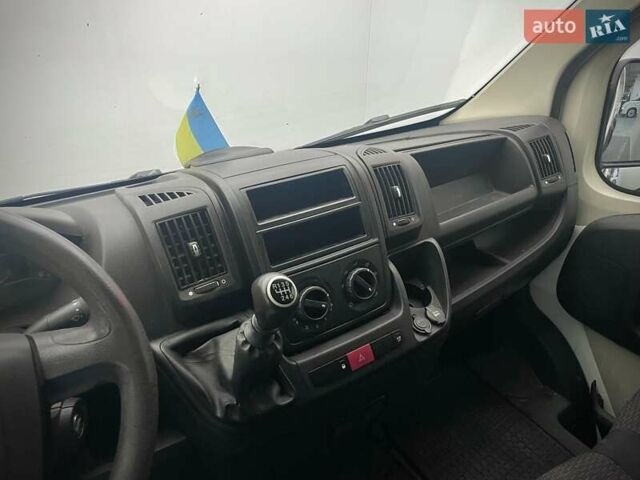 Белый Ситроен Jumper, объемом двигателя 2.2 л и пробегом 535 тыс. км за 8915 $, фото 6 на Automoto.ua