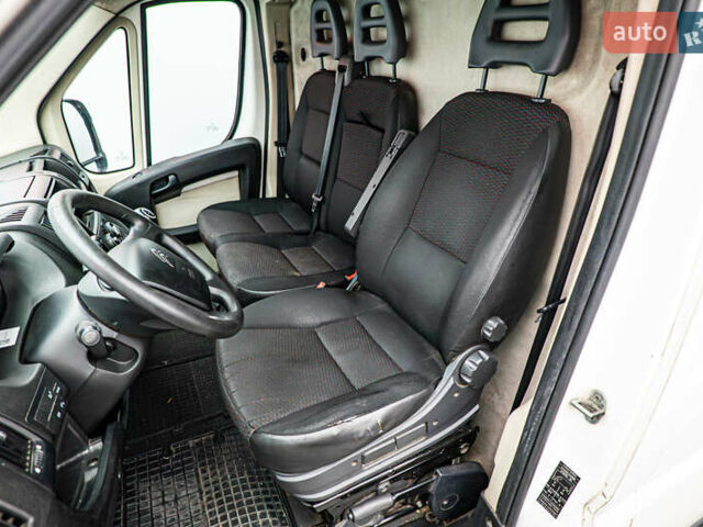 Белый Ситроен Jumper, объемом двигателя 2.2 л и пробегом 333 тыс. км за 12920 $, фото 6 на Automoto.ua