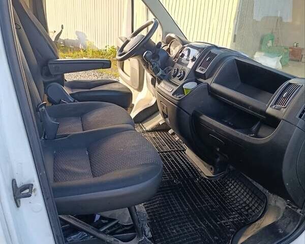 Белый Ситроен Jumper, объемом двигателя 2.2 л и пробегом 334 тыс. км за 11500 $, фото 10 на Automoto.ua