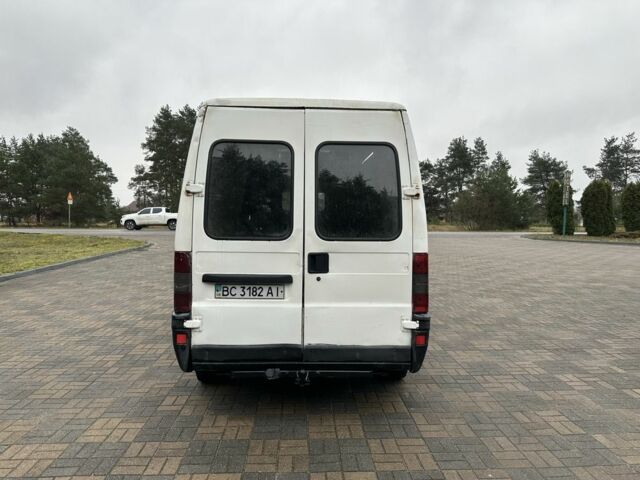 Белый Ситроен Jumper, объемом двигателя 2.5 л и пробегом 299 тыс. км за 2500 $, фото 5 на Automoto.ua