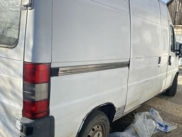 Белый Ситроен Jumper, объемом двигателя 2.4 л и пробегом 400 тыс. км за 1450 $, фото 2 на Automoto.ua