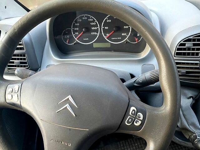 Белый Ситроен Jumper, объемом двигателя 2 л и пробегом 408 тыс. км за 3800 $, фото 4 на Automoto.ua