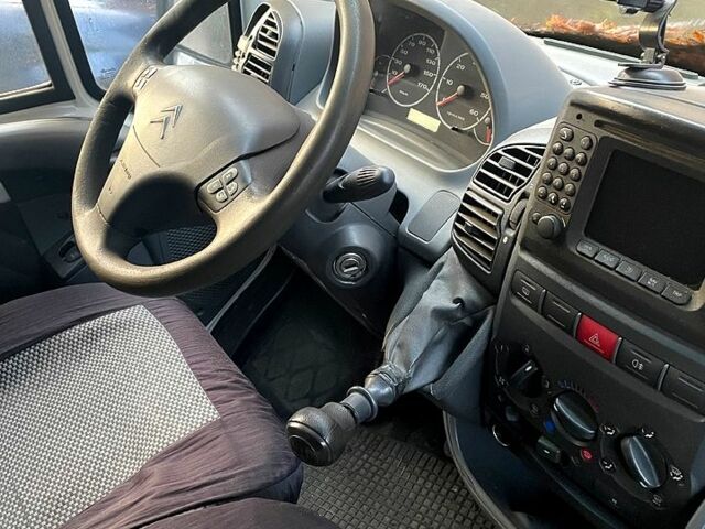 Белый Ситроен Jumper, объемом двигателя 2 л и пробегом 408 тыс. км за 3800 $, фото 6 на Automoto.ua