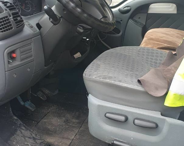 Белый Ситроен Jumper, объемом двигателя 2 л и пробегом 400 тыс. км за 2500 $, фото 4 на Automoto.ua