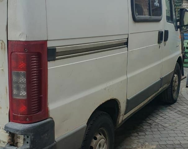 Белый Ситроен Jumper, объемом двигателя 2 л и пробегом 400 тыс. км за 2500 $, фото 2 на Automoto.ua