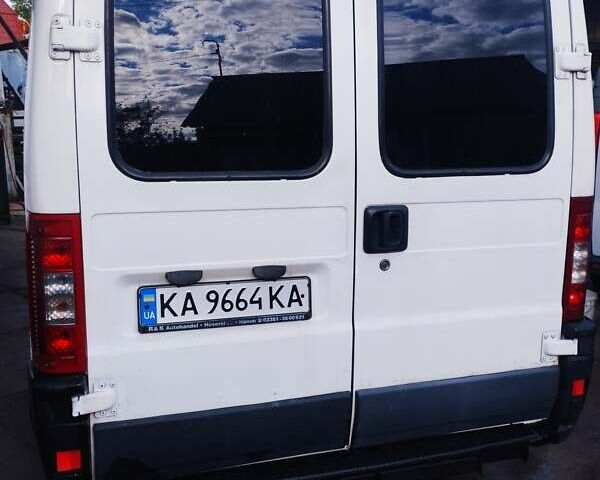 Белый Ситроен Jumper, объемом двигателя 2.8 л и пробегом 300 тыс. км за 5850 $, фото 1 на Automoto.ua