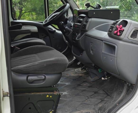 Белый Ситроен Jumper, объемом двигателя 2 л и пробегом 215 тыс. км за 3500 $, фото 5 на Automoto.ua