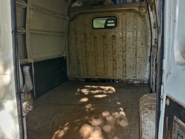 Белый Ситроен Jumper, объемом двигателя 2.2 л и пробегом 451 тыс. км за 3200 $, фото 2 на Automoto.ua